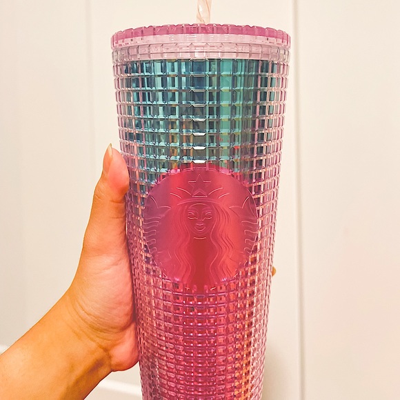 Limited Edition Starbucks 24oz Cold Cup - Picture 3 of 3